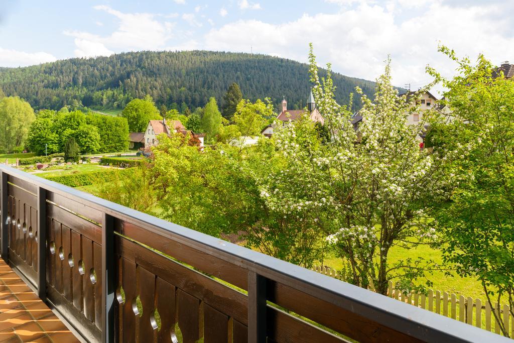 Hotel Schwarzwaldschaefer Энцклёстерле Экстерьер фото
